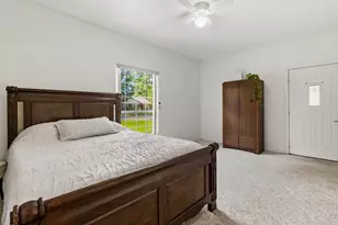 302 Post Oak St, Livingston, TX 77351 - Photo 23