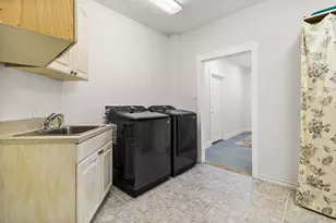 302 Post Oak St, Livingston, TX 77351 - Photo 27