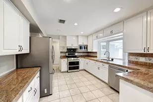6107 Queenswood Ln, Houston, TX 77008 - Photo 7