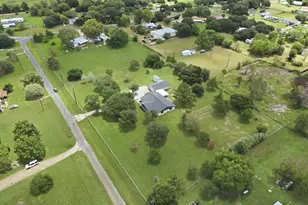 2243 Green Meadows Dr, Sealy, TX 77474 - Photo 41