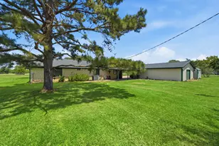 2243 Green Meadows Dr, Sealy, TX 77474 - Photo 33