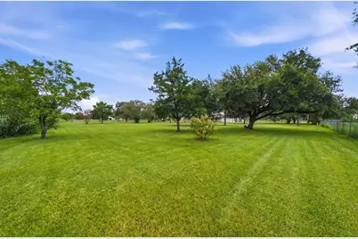 2243 Green Meadows Drive, Sealy, TX 77474 - Photo 37