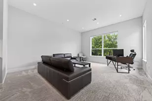 14002 Woodthorpe Ln, Houston, TX 77079 - Photo 27