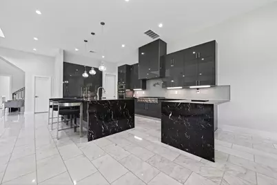 14002 Woodthorpe Lane, Houston, TX 77079 - Photo 9