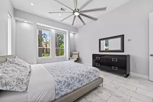 14002 Woodthorpe Ln, Houston, TX 77079 - Photo 21