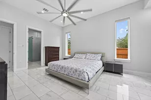 14002 Woodthorpe Ln, Houston, TX 77079 - Photo 21