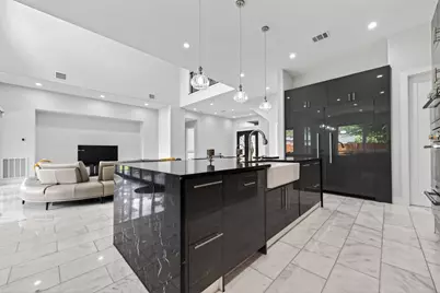 14002 Woodthorpe Lane, Houston, TX 77079 - Photo 11