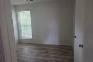 8762 Mickleton Dr, Houston, TX 77088 - Photo 7