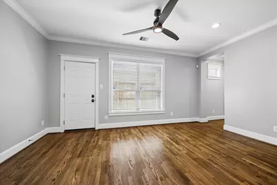 415 W 16th Street #D, Houston, TX 77008 - Photo 9