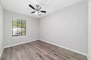 8426 Laurel Trails Dr, Houston, TX 77095 - Photo 23