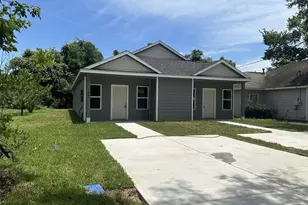 104 Turner Dr, Willis, TX 77378 - Photo 3