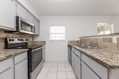 1902 Avenue B, Katy, TX 77493 - Photo 13