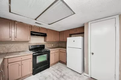 5747 Easthampton Drive #D, Houston, TX 77039 - Photo 15