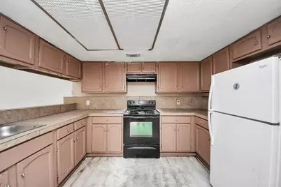 5747 Easthampton Drive #D, Houston, TX 77039 - Photo 13