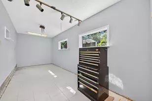 614 Orangewood Dr, Conroe, TX 77302 - Photo 41