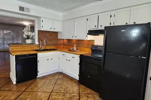 2727 Briarhurst Dr, Houston, TX 77057 - Photo 11