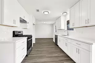 5910 Verdome Ln, Houston, TX 77092 - Photo 9