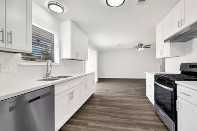 5910 Verdome Lane, Houston, TX 77092 - Photo 11