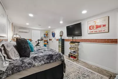 2210 67th Street, Galveston, TX 77551 - Photo 27