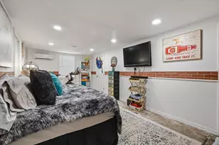 2210 67th St, Galveston, TX 77551 - Photo 27