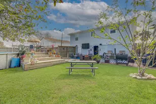 2210 67th St, Galveston, TX 77551 - Photo 35