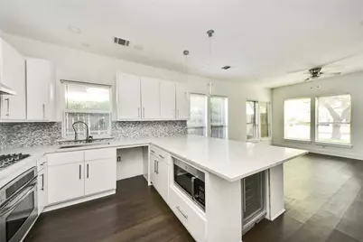 4720 McKinney Street, Houston, TX 77023 - Photo 7