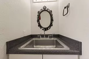 1823 Pinewood Ct, Sugar Land, TX 77498 - Photo 23