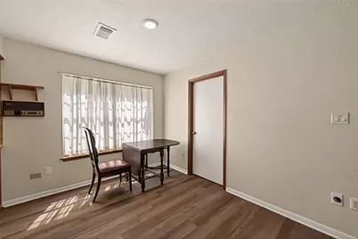 1823 Pinewood Court, Sugar Land, TX 77498 - Photo 15