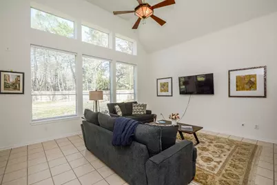 14 Guinevere Place, The Woodlands, TX 77384 - Photo 11