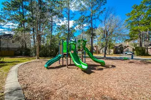 14 Guinevere Pl, Conroe, TX 77384 - Photo 31