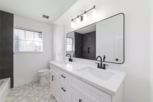 419 Bellmar Dr, Houston, TX 77037 - Photo 11