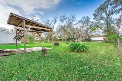 745 Kyle Street, Angleton, TX 77515 - Photo 21