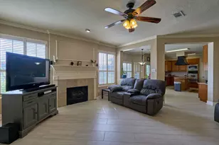 2610 Lakeside Village Dr, Missouri City, TX 77459 - Photo 5