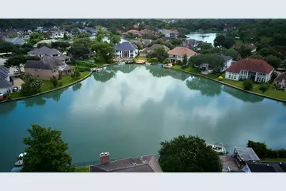 2610 Lakeside Village Drive, Missouri City, TX 77459 - Photo 27