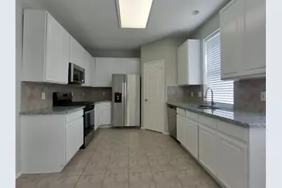 18810 Woodbreeze Drive, Humble, TX 77346 - Photo 5