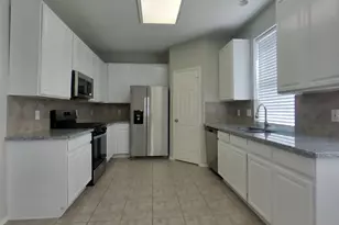 18810 Woodbreeze Dr, Humble, TX 77346 - Photo 5