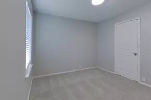 18810 Woodbreeze Dr, Humble, TX 77346 - Photo 15