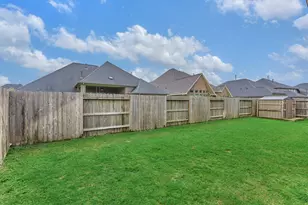 10070 Black Maple Dr, Conroe, TX 77385 - Photo 37