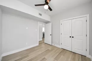 819 E 40th St, Houston, TX 77022 - Photo 19