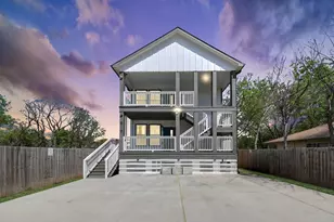 819 E 40th St, Houston, TX 77022 - Photo 1