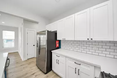 819 E 40th Street, Houston, TX 77022 - Photo 15