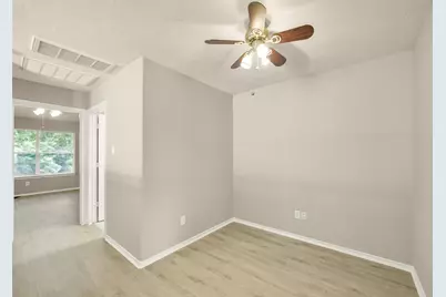 171 N Burberry Park Circle, The Woodlands, TX 77382 - Photo 17