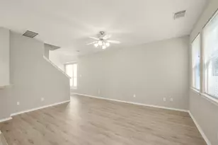 171 N Burberry Park Cir, The Woodlands, TX 77382 - Photo 5