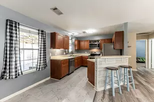 65 Cauthen Dr, Huntsville, TX 77320 - Photo 9