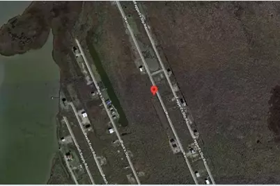 1151 Waco, Gilchrist, TX 77617 - Photo 7