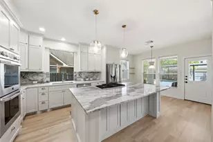 12306 Shady Downs Dr, Houston, TX 77082 - Photo 9