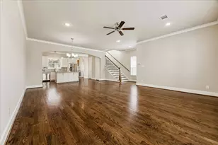 831 Wakefield Dr, Houston, TX 77018 - Photo 9