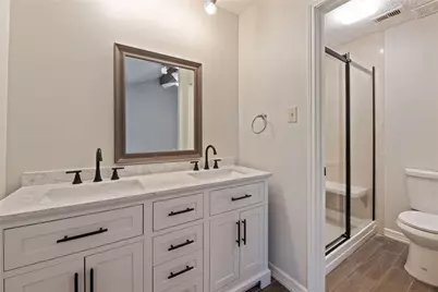 11805 Southlake Drive, Houston, TX 77077 - Photo 15