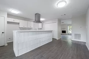 11805 Southlake Dr, Houston, TX 77077 - Photo 5