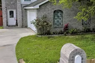 6011 Balbo St, Houston, TX 77091 - Photo 9